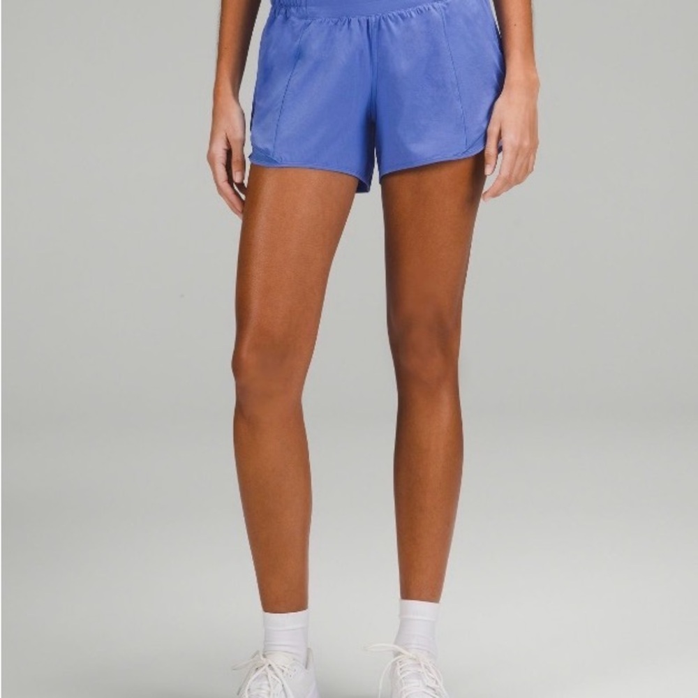 Lululemom Hotty Hot 4” Short